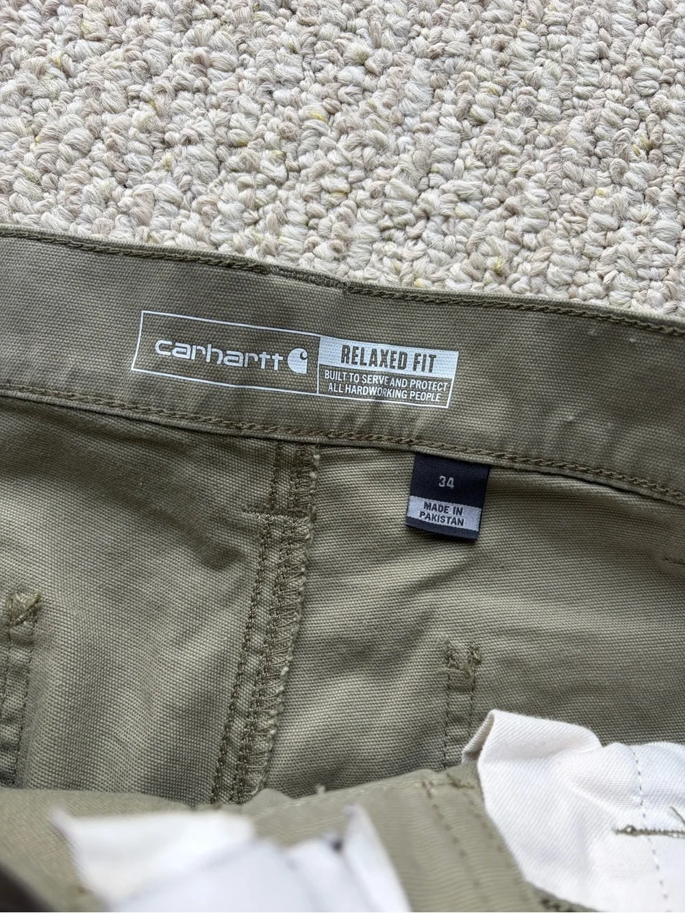 Carhartt Men's Olive Green Utility Cargo Shorts. Size 34 relaxed baggy fit.